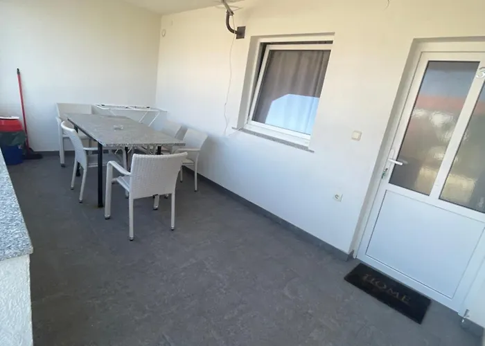 아파트 Caganic Bledi 비르